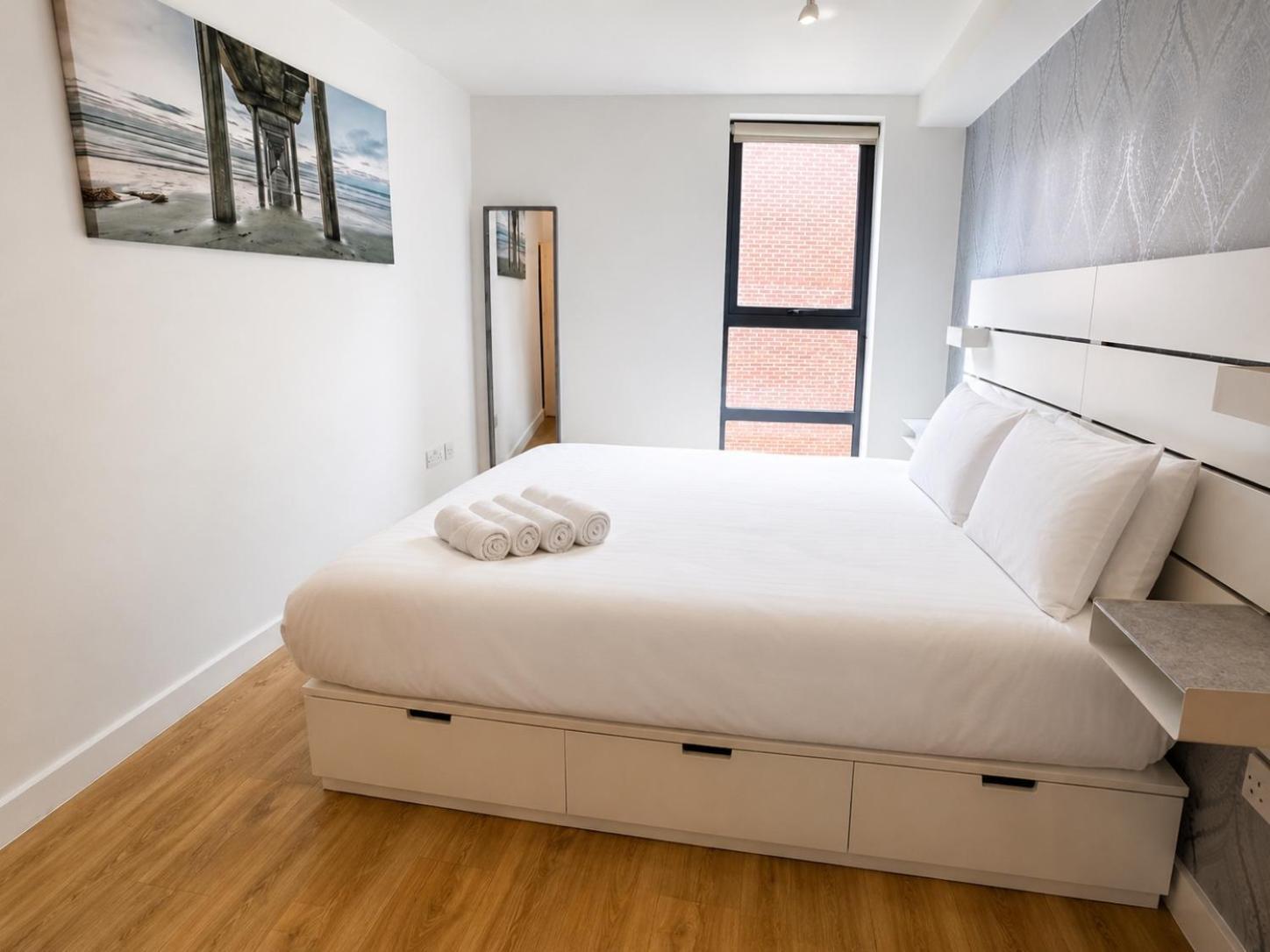Two Bedrooms Flat - Manchester City Centre — Photos 2